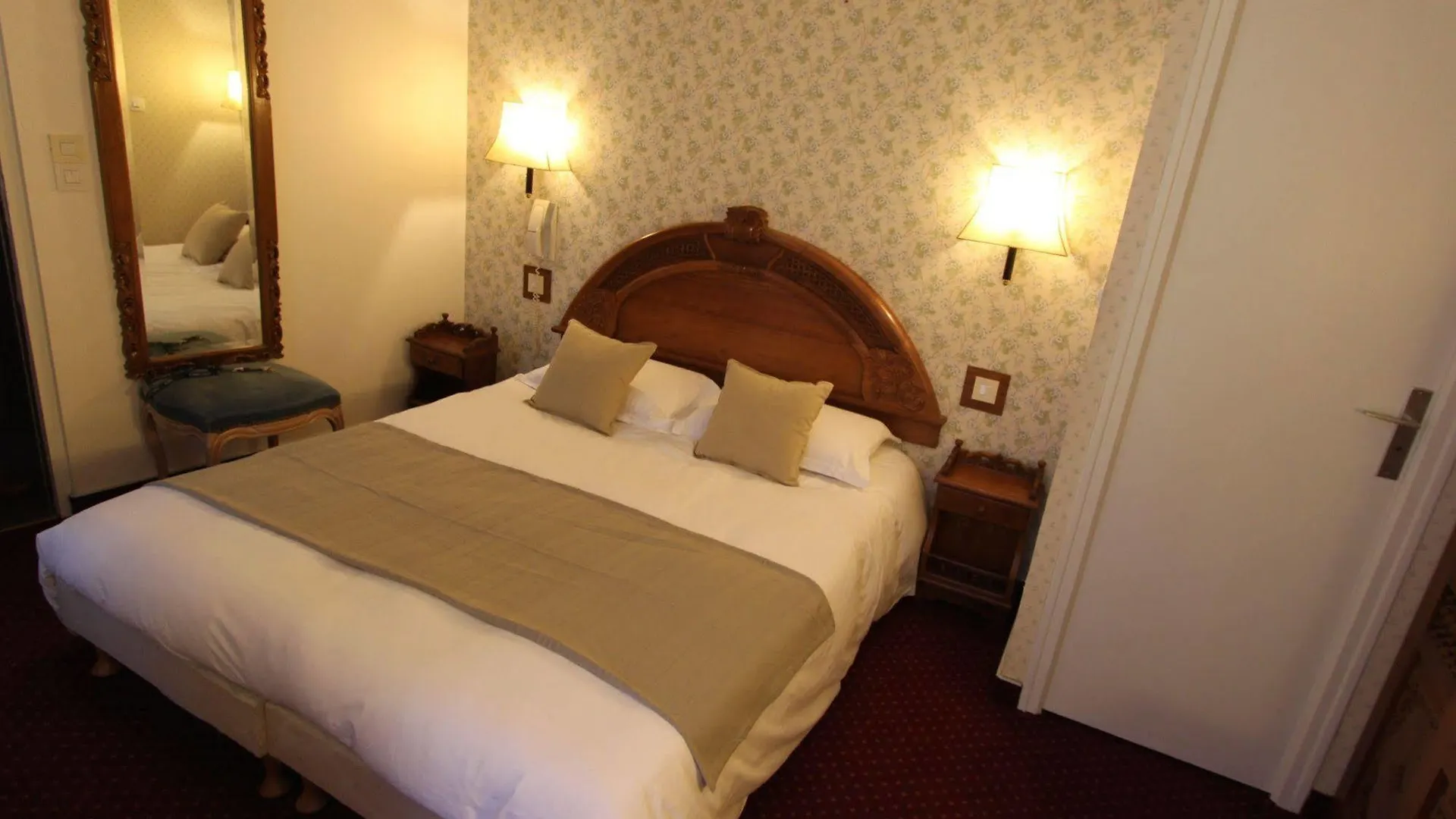 ***  Hotel Des Abers France